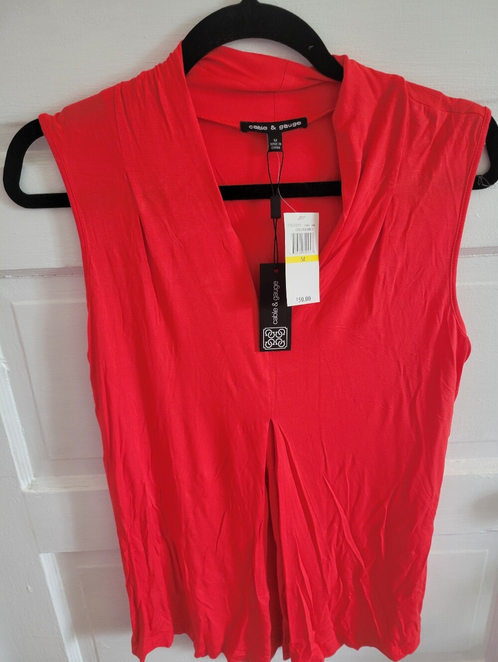 Cable & Gauge Red Sleeveless V-Neck Pleated Front Tank